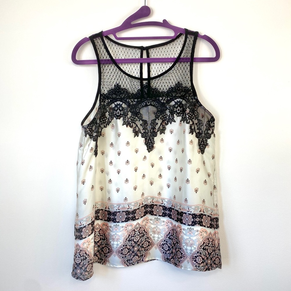 Maurices Black Lace Floral Top Size M EUC